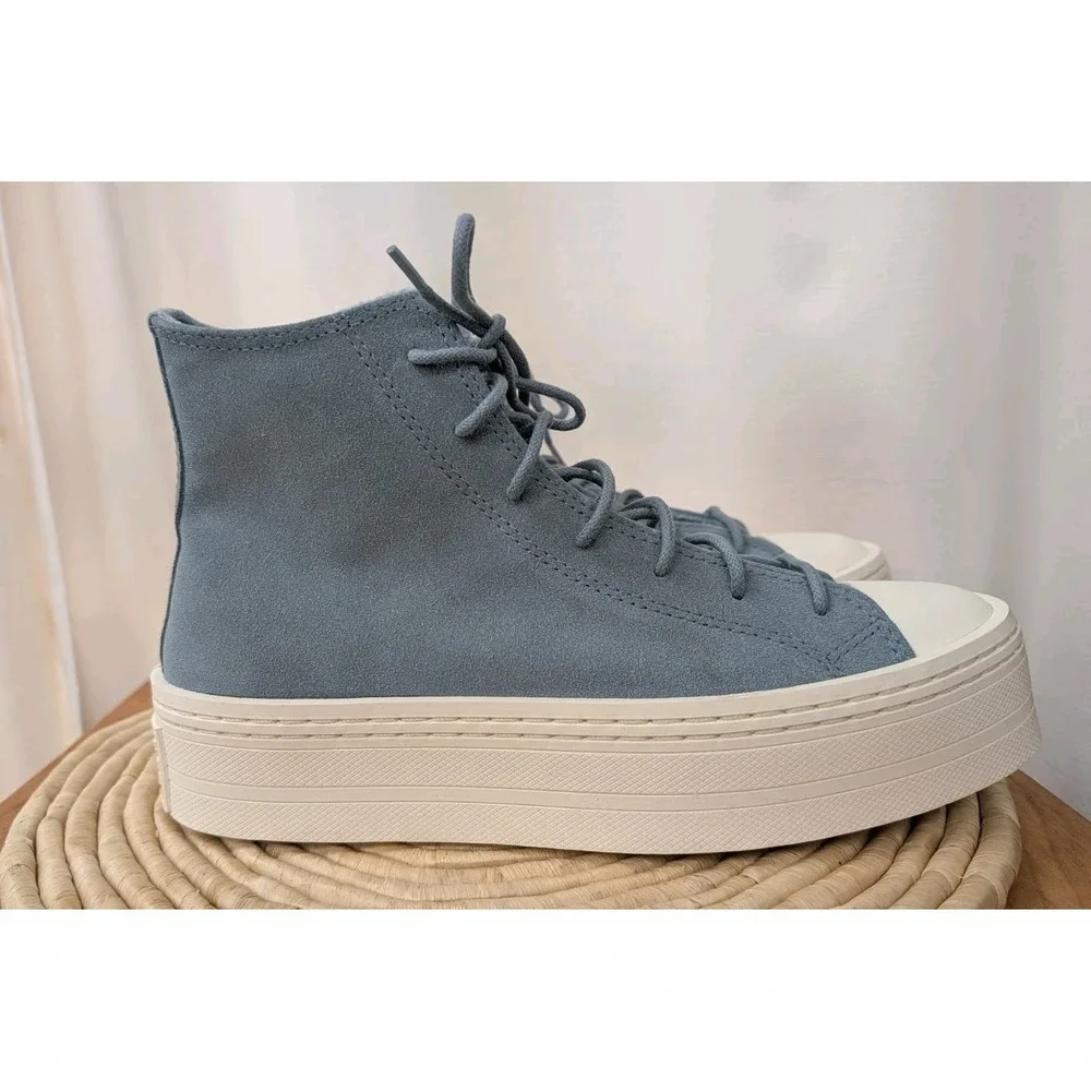 Converse All Star Chuck Taylor Sneakers Size 10 Shoes Light Blue Suede Lift Lace